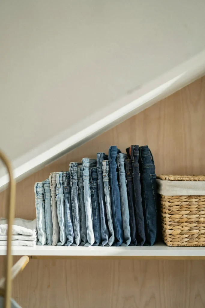 Vertical Jeans Folding